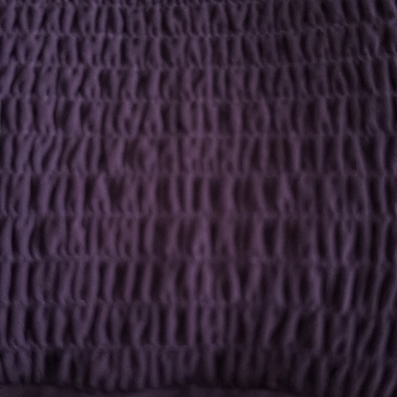 Cache size M Top - Adorned with Gold Beading! - Picture 4 of 4